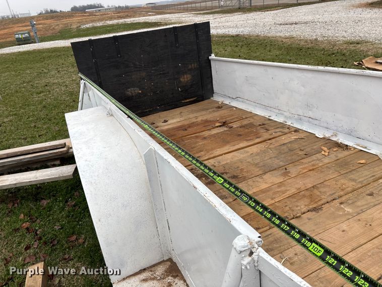 image for item EN5878 Utility trailer