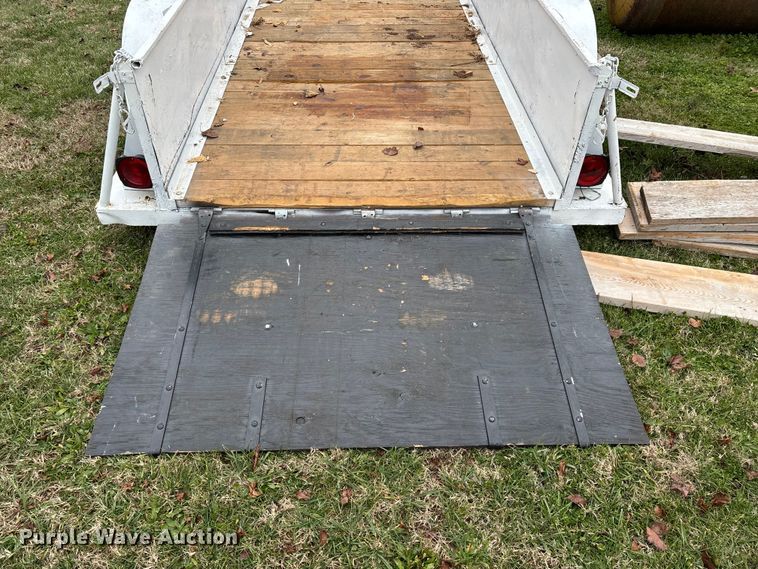 image for item EN5878 Utility trailer