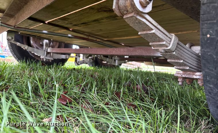 image for item EN5878 Utility trailer