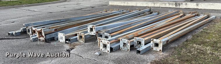 image for item EN5881 Approximately 33 light poles