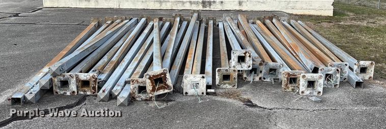 image for item EN5881 Approximately 33 light poles