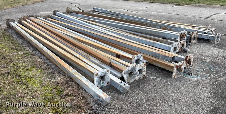 image for item EN5881 Approximately 33 light poles