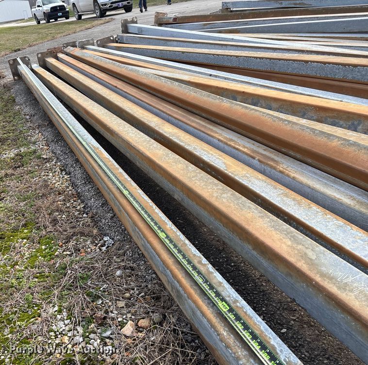 image for item EN5881 Approximately 33 light poles