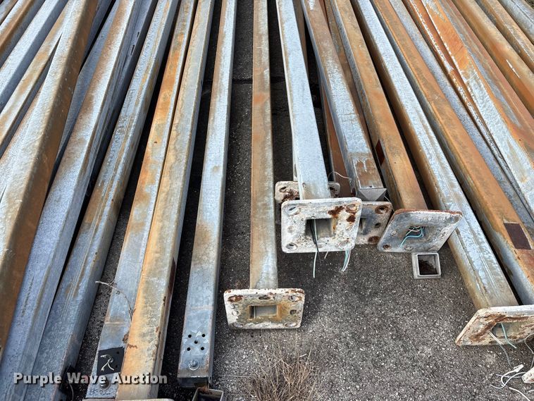 image for item EN5881 Approximately 33 light poles