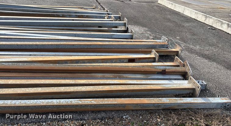 image for item EN5881 Approximately 33 light poles