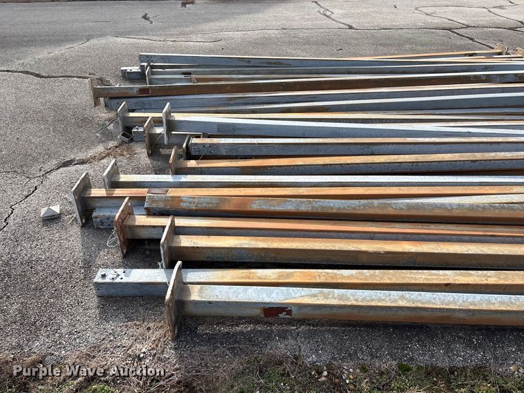 image for item EN5881 Approximately 33 light poles