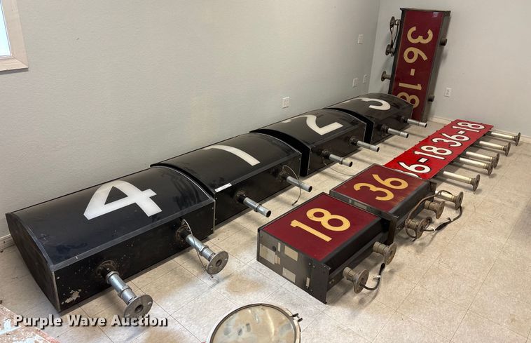 image for item EN5882 Airport runway lights