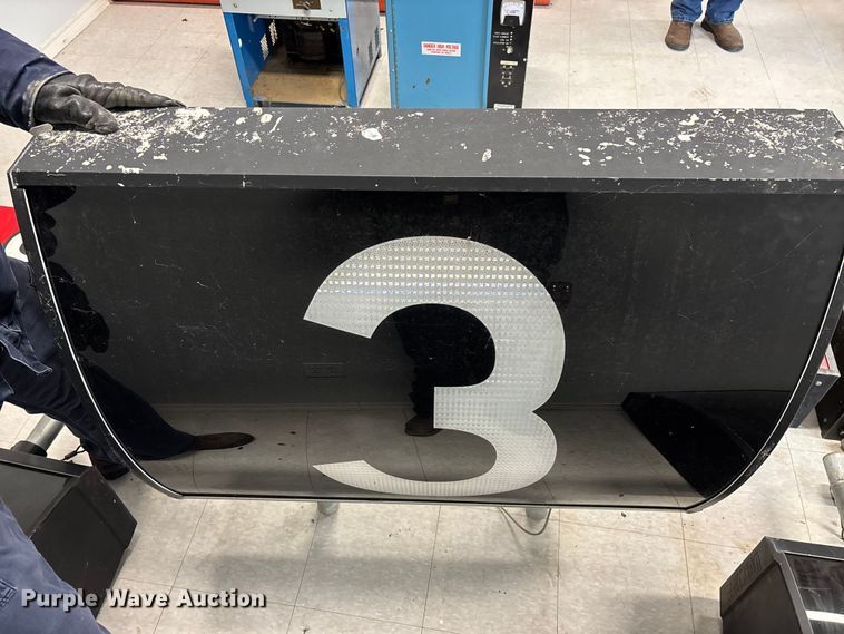 image for item EN5882 Airport runway lights