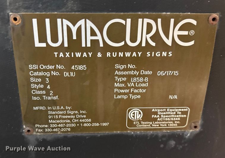 image for item EN5882 Airport runway lights