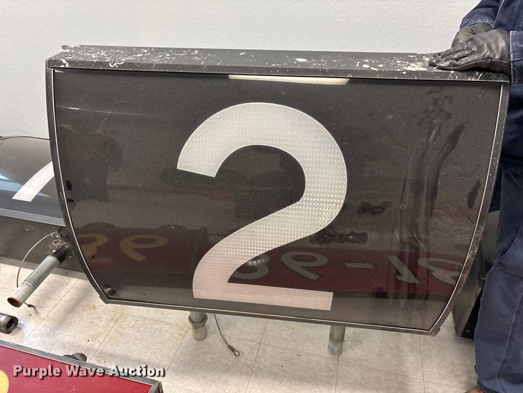 image for item EN5882 Airport runway lights