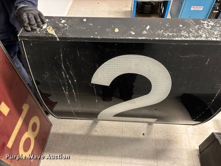 image for item EN5882 Airport runway lights