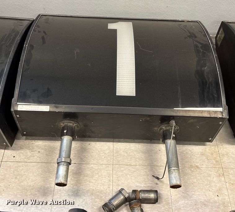 image for item EN5882 Airport runway lights