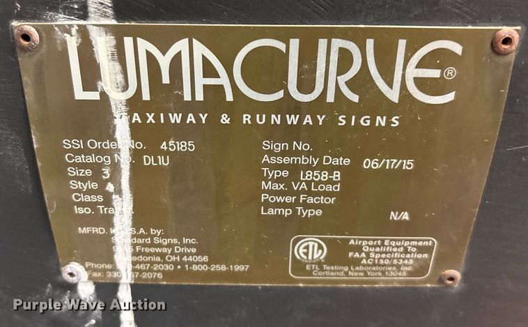 image for item EN5882 Airport runway lights