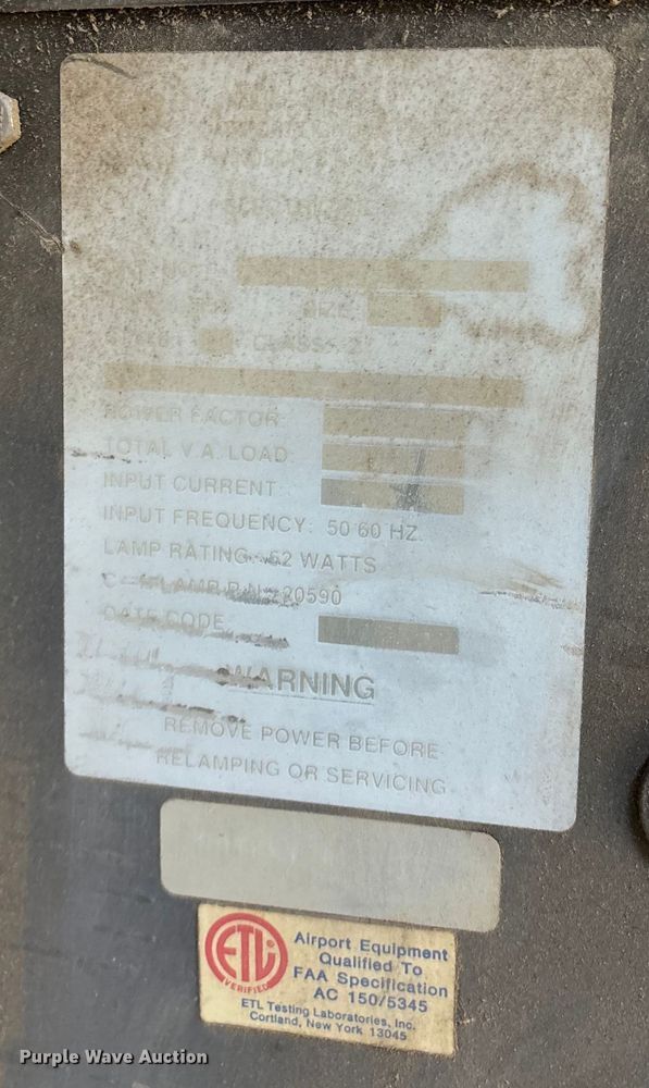 image for item EN5882 Airport runway lights