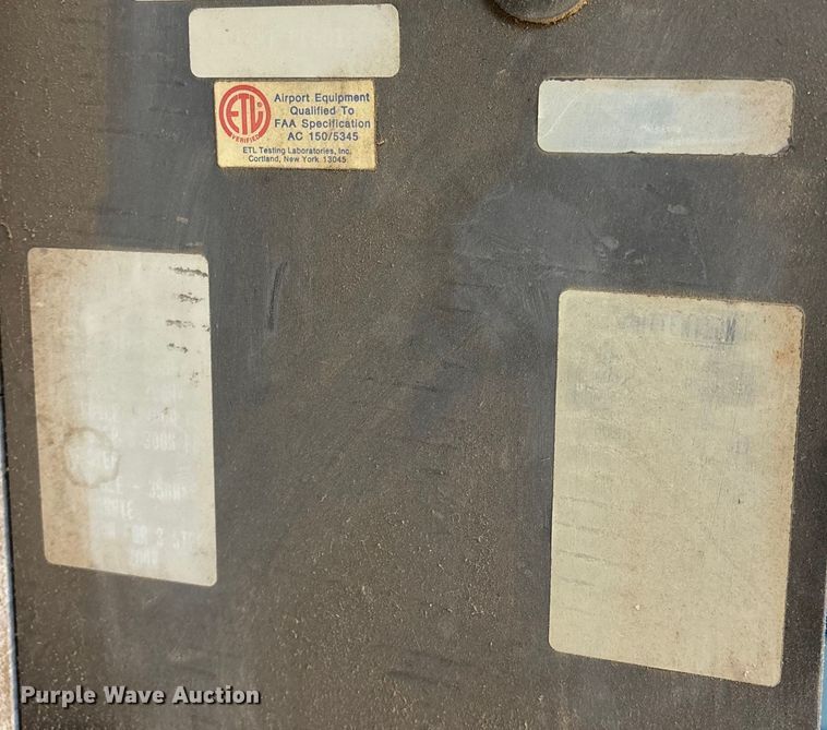 image for item EN5882 Airport runway lights