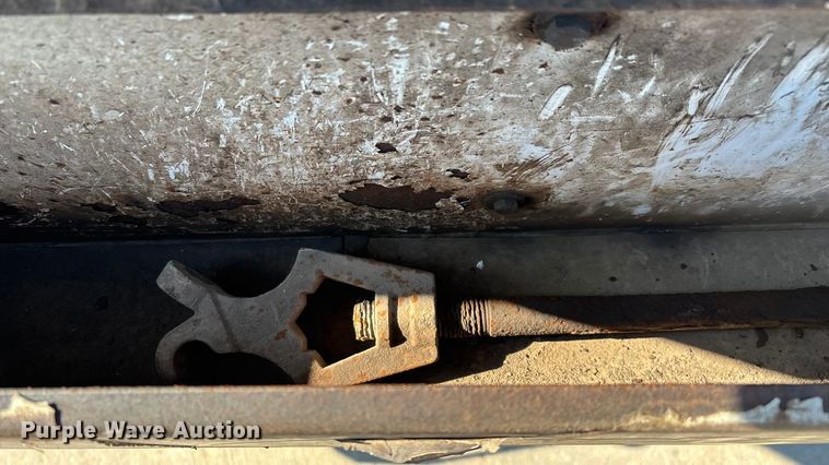 image for item EN5886 2014 Elgin Pelican Series NP street sweeper