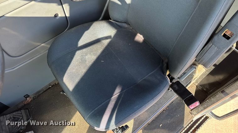 image for item EN5886 2014 Elgin Pelican Series NP street sweeper