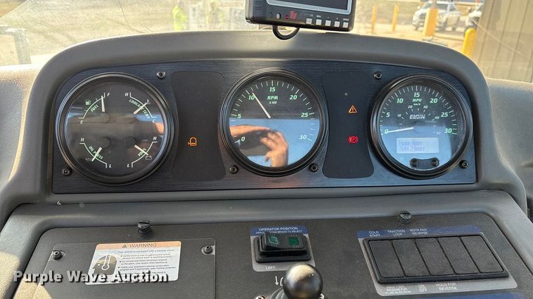 image for item EN5886 2014 Elgin Pelican Series NP street sweeper