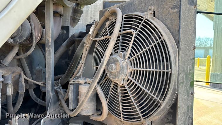 image for item EN5886 2014 Elgin Pelican Series NP street sweeper