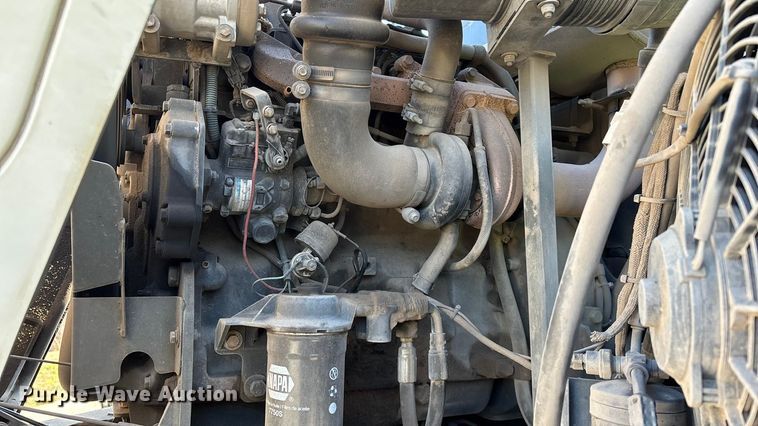 image for item EN5886 2014 Elgin Pelican Series NP street sweeper