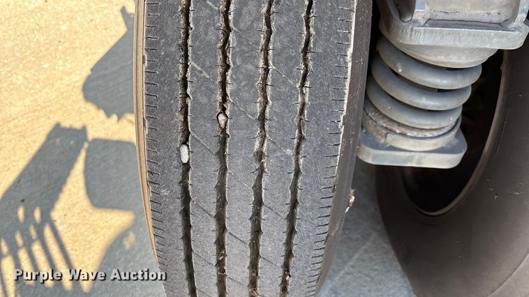 image for item EN5886 2014 Elgin Pelican Series NP street sweeper