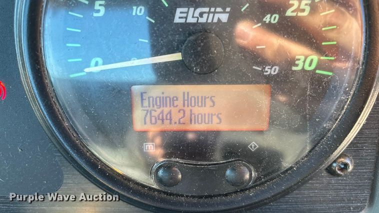 image for item EN5886 2014 Elgin Pelican Series NP street sweeper