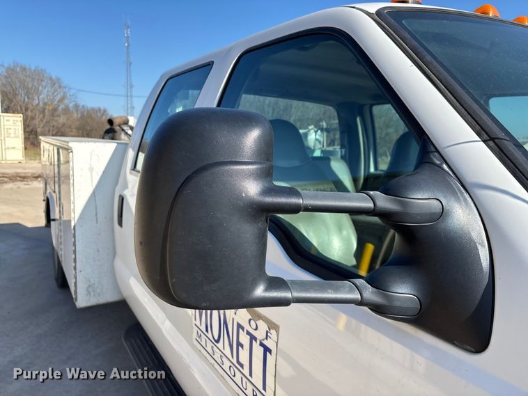 image for item EN5887 2005 Ford F450 utility / service truck