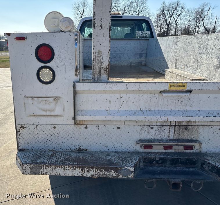 image for item EN5887 2005 Ford F450 utility / service truck