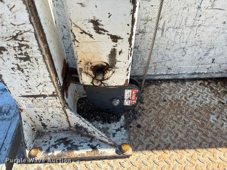 image for item EN5887 2005 Ford F450 utility / service truck