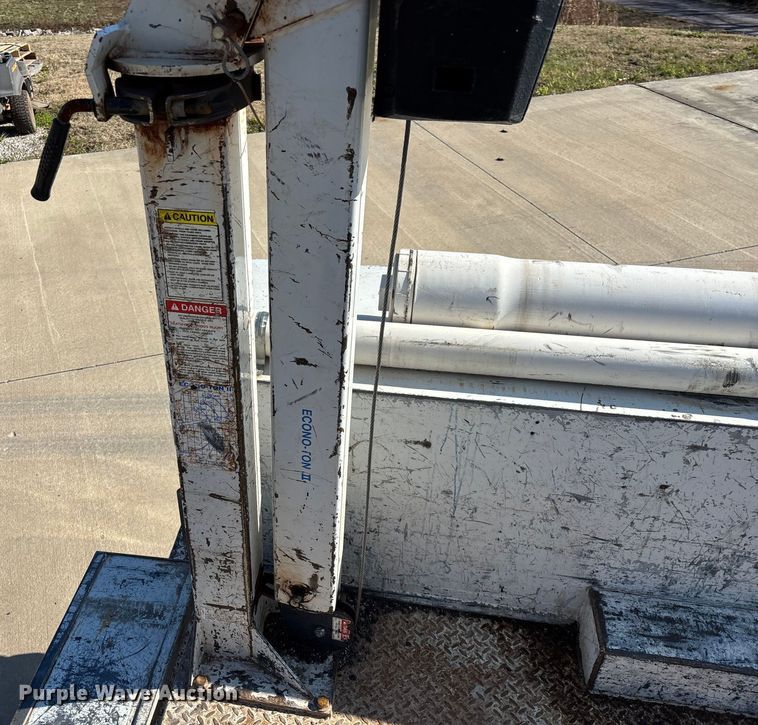 image for item EN5887 2005 Ford F450 utility / service truck