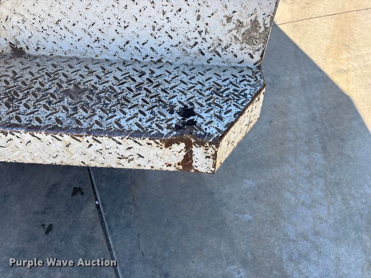 image for item EN5887 2005 Ford F450 utility / service truck