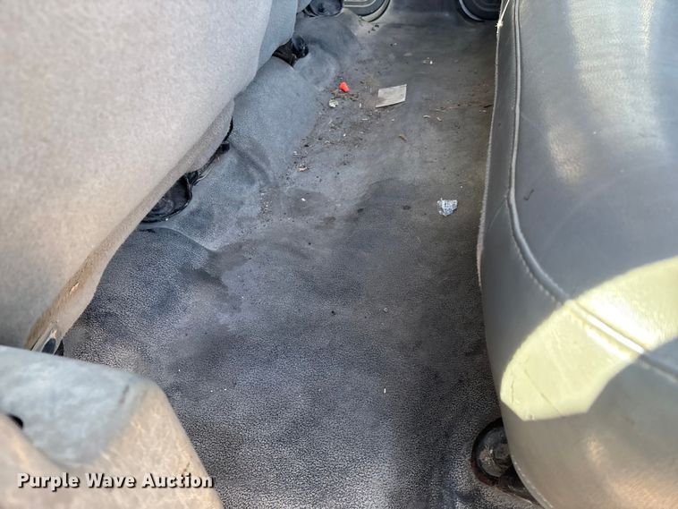 image for item EN5887 2005 Ford F450 utility / service truck