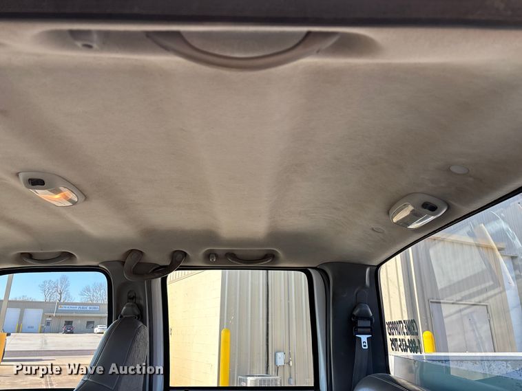 image for item EN5887 2005 Ford F450 utility / service truck