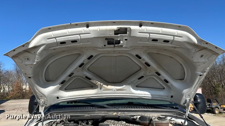 image for item EN5887 2005 Ford F450 utility / service truck