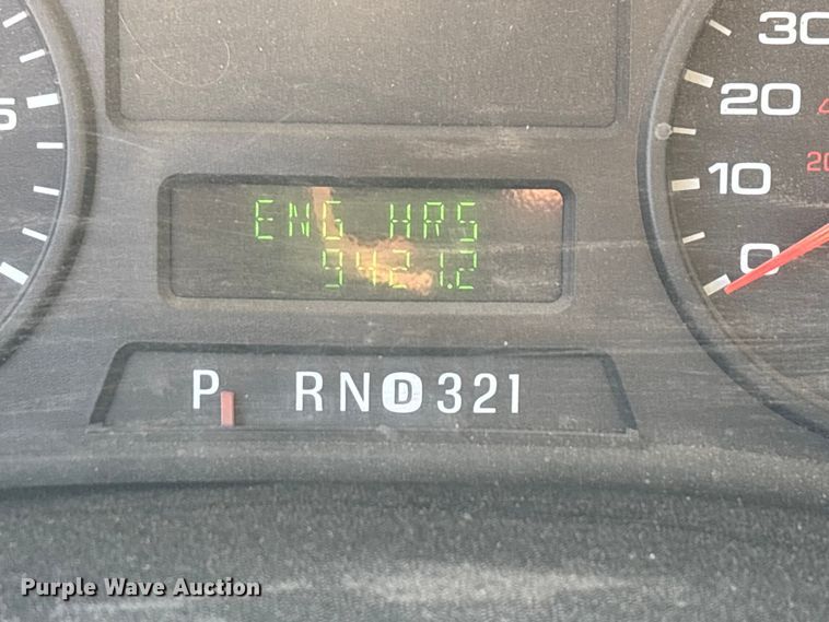 image for item EN5887 2005 Ford F450 utility / service truck