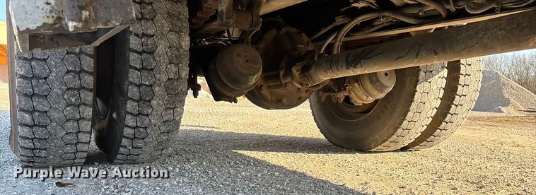 image for item EN5889 1999 Freightliner FL70 bucket truck