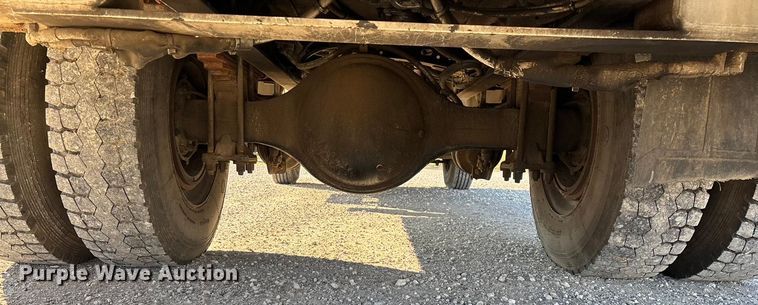 image for item EN5889 1999 Freightliner FL70 bucket truck