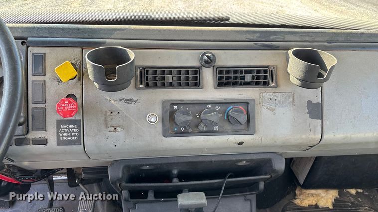 image for item EN5889 1999 Freightliner FL70 bucket truck