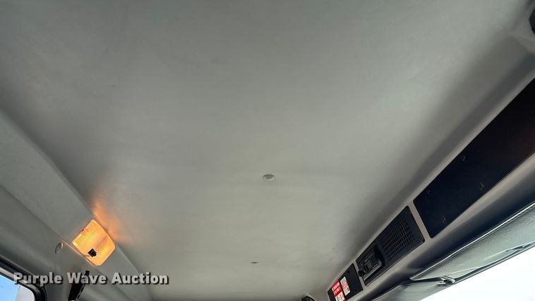 image for item EN5889 1999 Freightliner FL70 bucket truck