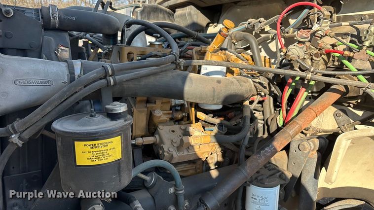 image for item EN5889 1999 Freightliner FL70 bucket truck