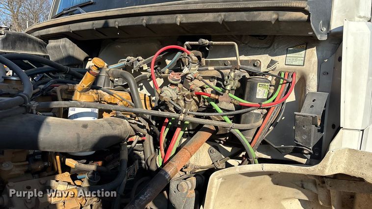 image for item EN5889 1999 Freightliner FL70 bucket truck