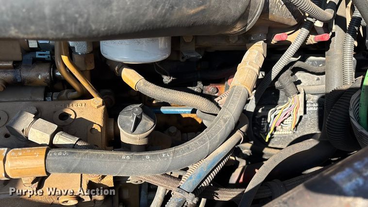 image for item EN5889 1999 Freightliner FL70 bucket truck