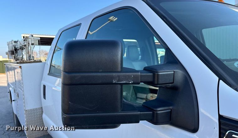 image for item EN5896 2012 Ford F450 utility / service truck