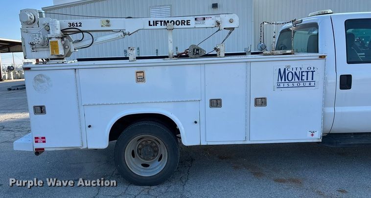 image for item EN5896 2012 Ford F450 utility / service truck