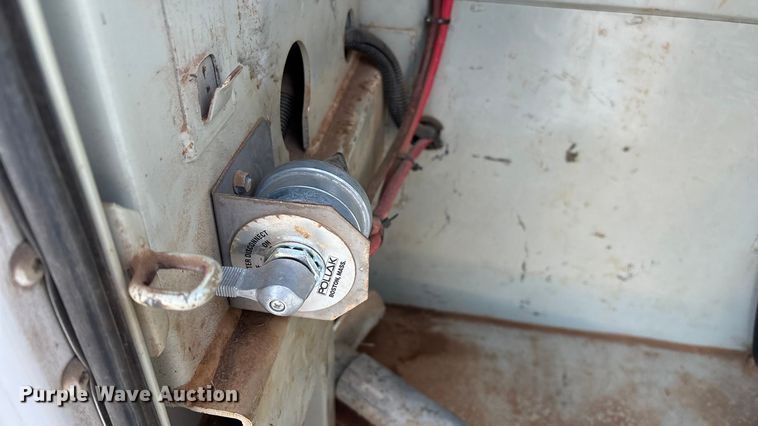 image for item EN5896 2012 Ford F450 utility / service truck