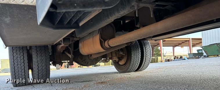 image for item EN5896 2012 Ford F450 utility / service truck