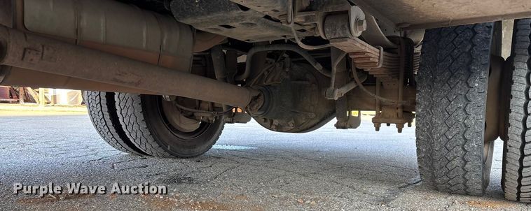 image for item EN5896 2012 Ford F450 utility / service truck