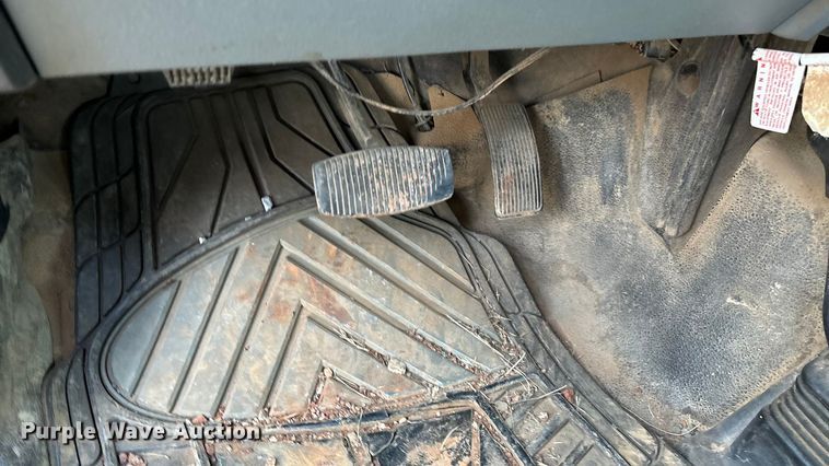 image for item EN5896 2012 Ford F450 utility / service truck