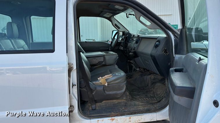 image for item EN5896 2012 Ford F450 utility / service truck