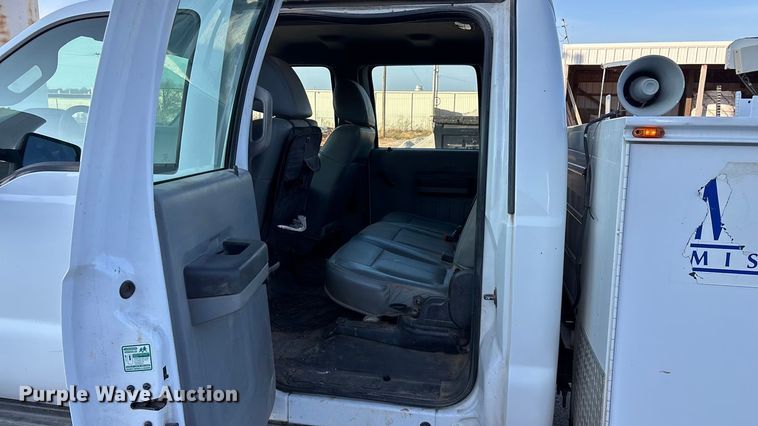 image for item EN5896 2012 Ford F450 utility / service truck